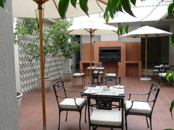 River City Inn Upington Extérieur photo